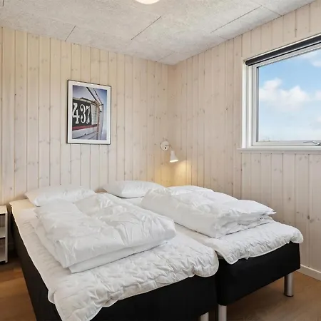 Pet Friendly In With Indoor Swimming Pool Semesterbostad
