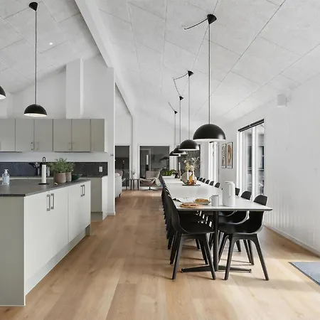 Semesterbostad Pet Friendly In With Indoor Swimming Pool