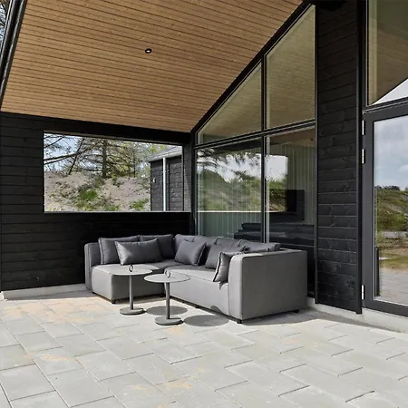 Pet Friendly In With Indoor Swimming Pool Holiday home *